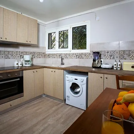 아파트 Garden House 아르고스톨리온